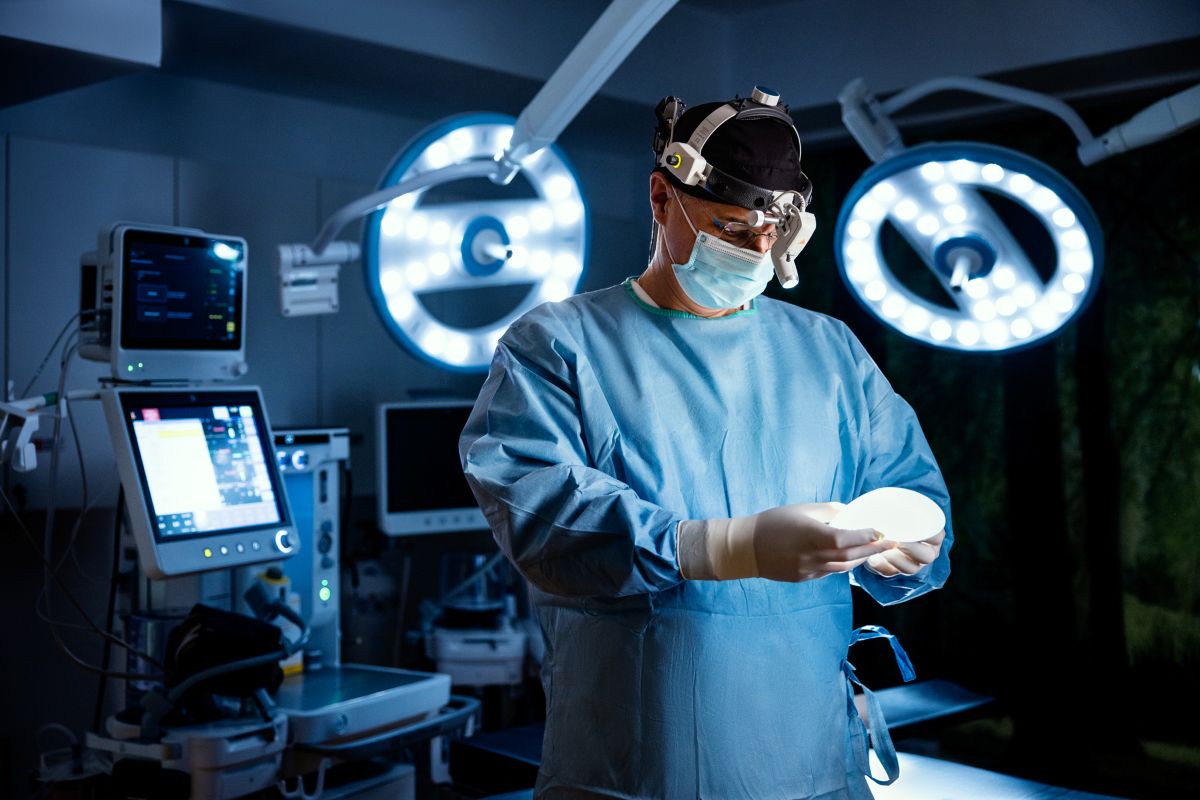 Doctor Theodor Motruc Chirurgie Plastica Iasi